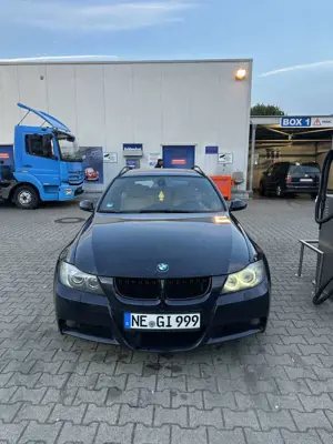 BMW 330 330xi Touring Aut komplett M Ausstattung