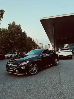 Mercedes-Benz C 250 Coupe 7G-TRONIC AMG Line