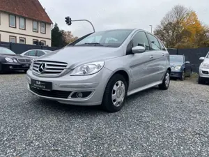 Mercedes-Benz B 170 PDC ISOFIX AHK SITZHEIZUNG ALLWETTER