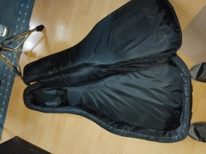 Tasche für Akustische Gitarre Westerngitarre, neuwertig, absolut unbenutzt. 