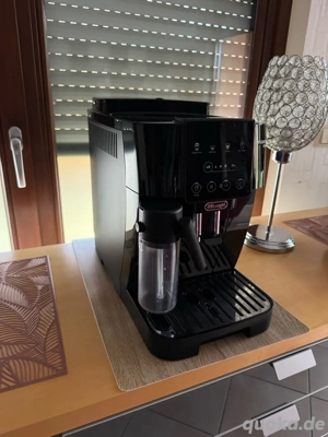 Kaffeevollautomat Delonghi Magnifica Start mit Garantie   