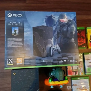 Xbox Series X Halo Infinite Limited Edition + Spiele + Controller