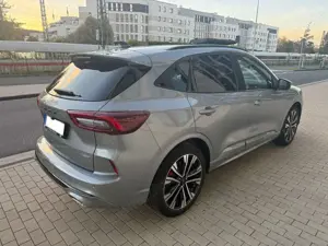 Ford Kuga Hybrid ST-Line X Bild 5