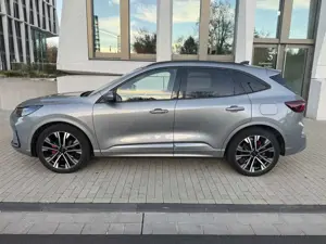 Ford Kuga Hybrid ST-Line X Bild 2