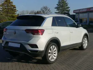 Volkswagen T-Roc 1.5 TSI Sport DSG LED AHK PDC DAB ACC Navi Bild 4