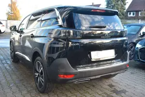 Peugeot 5008 GT-LINE*LED*MEMORY*KAMERA*SHZ*7-SITZER* Bild 4