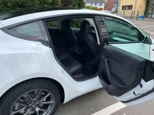 Tesla Model 3 Bild 5