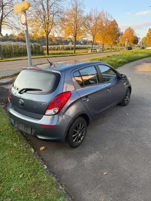 Hyundai i20 1.2 Classic Bild 2