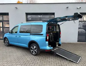 Ford Grand Tourneo Connect Active Behindertengerecht Rollstuhlrampe Bild 3
