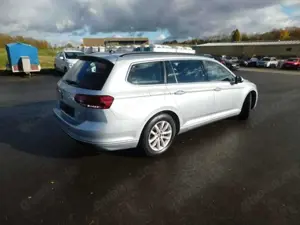 Volkswagen Passat Variant 1.5 TSI Busin. Bild 2