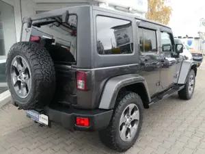 Jeep Wrangler Aut. Unlimited Sahara Dual-top Leder Bild 5
