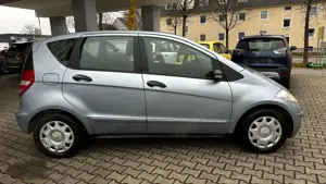 Mercedes-Benz A 150 (TÜV 03,2028)KLIMA)(EURO 4 (SCHECKHEFT Bild 4