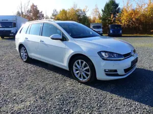 Volkswagen Golf VII Variant Highline*Xenon*SHZG*NAVI*Massag