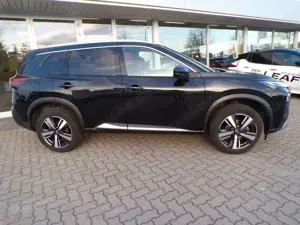 Nissan X-Trail 1.5 VC-T MHEV Tekna (EURO 6d) Bild 2