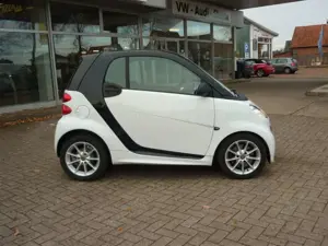 smart forTwo fortwo coupe Micro Hybrid Drive+Klima Bild 4