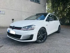 Volkswagen Golf GTI BlueMotion Technology DSG