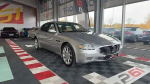 Maserati Quattroporte /Leder/TÜV /Tempomat/Sitzheizung Bild 2