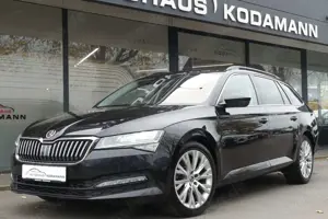 Skoda Superb 2.0TDI*Kamera*DCC*Keyless*Canton*ACC*AHK*
