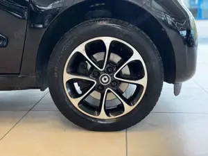 smart forFour Automatik Pano JBL SHZ Klima Bild 5