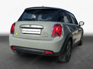 MINI Cooper SE Cooper SE Trim S *NAVI* Bild 2