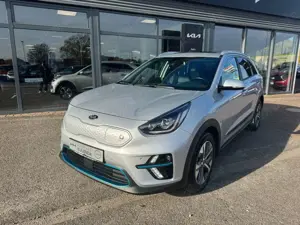 Kia Niro E-Niro 64-kWh 204 PS Spirit Leder 3-Phasen Bild 2