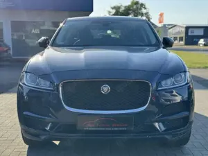 Jaguar F-Pace Pure AWD SHZ TEMPOMAT 1. Hand Scheckheft Bild 2