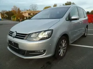 Volkswagen Sharan 2.0 TDI DSG Panorama Navi Leder 7 Sitze +