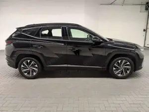 Hyundai TUCSON Navi/SHZ/LRHZ/PDC/Kam/18-LM Bild 5