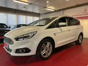 Ford S-Max Titanium - 7 Sitzer Bild 3