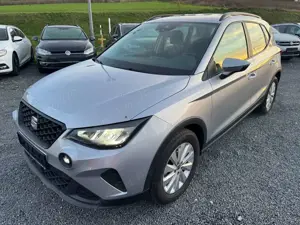 SEAT Arona 1.0 TSI *DSG*STYLE*PDCHI*DAB*TEMPOMAT*FRON Bild 3