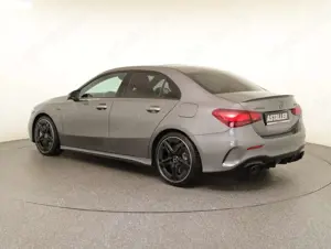 Mercedes-Benz A 35 AMG 4M Limousine Night I/II+Pano+WiPa+Prem. Bild 3