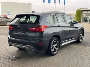BMW X1 xDrive 20d xLine HUD.AHK.RfK.LED.elek.Sitze Bild 3