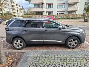 Peugeot 5008 Bild 2