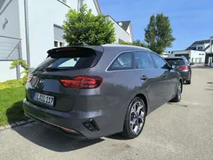 Kia Ceed SW / cee'd SW 1.6 CRDi Spirit Bild 3