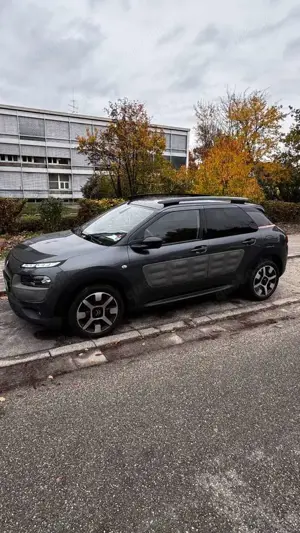 Citroen C4 Cactus BlueHDi 100 StopStart Shine Edition Bild 2