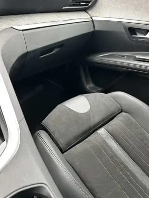 Peugeot 5008 BlueHDi 130 EAT8 GT Bild 4