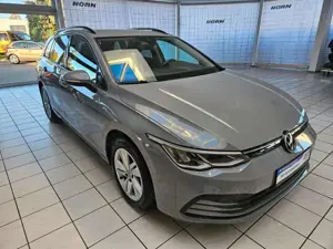 Volkswagen Golf VIII 2,0 TDI Variant Life NAV/LED/SHZ/ZV Bild 3