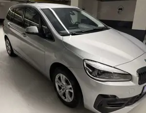 BMW 218 218 i Advantage Bild 2