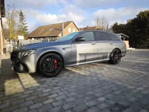 Mercedes-Benz E 63 AMG S 4Matic+ T 9G-TRONIC