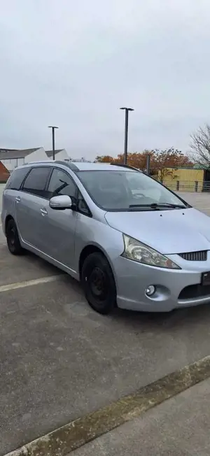 Mitsubishi Grandis