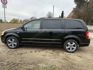 Chrysler Grand Voyager 2.8 CRD Automatik Limited Bild 5