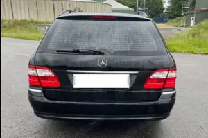 Mercedes-Benz E 220 T CDI Automatik Elegance DPF Bild 2