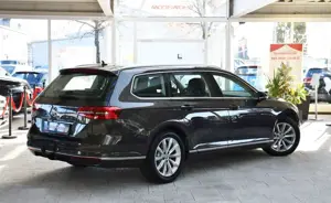 Volkswagen Passat Variant Highline  ErgoActive Massage Navi Bild 2