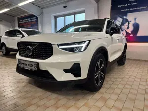 Volvo XC40 Plus Dark 2WD *AHK-360°-HK-GJR*