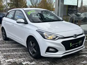 Hyundai i20 1.2 Select Bluetooth*Regensensor*Klima Bild 3