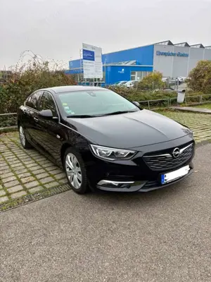 Opel Insignia Grand Sport - TÜV 05/27-8-Fachbereift, LED