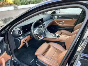 Mercedes-Benz E 220 E 220 d (213.204)