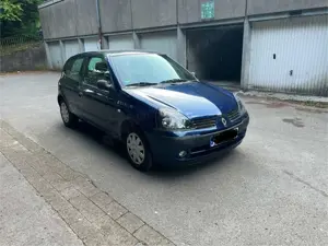 Renault Clio Clio 1.2 16VEmotion Bild 5