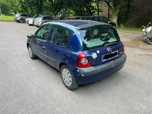 Renault Clio Clio 1.2 16VEmotion Bild 3