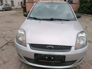 Ford Fiesta FORD FIESTA TÜV AU NEU REIFEN BREMSE NEU SERVO